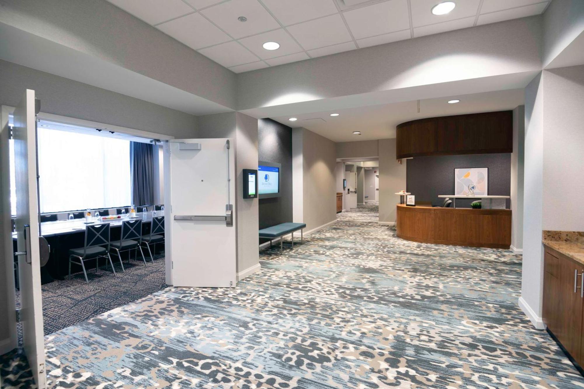 Doubletree By Hilton Chicago - North Shore Centro De Conferencias Hotel Skokie