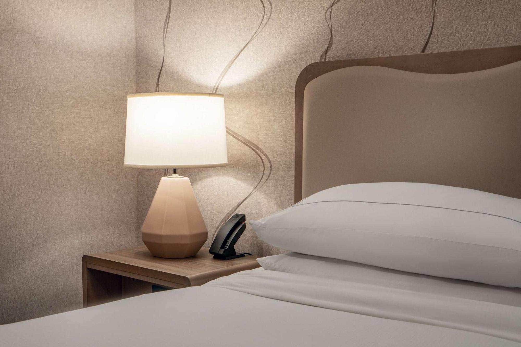 Hotel Doubletree By Hilton Chicago - North Shore Centro De Conferencias Skokie